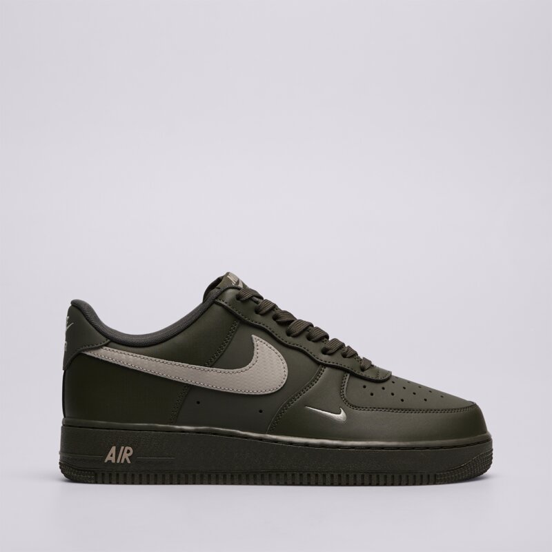 NIKE AIR FORCE 1 '07 
