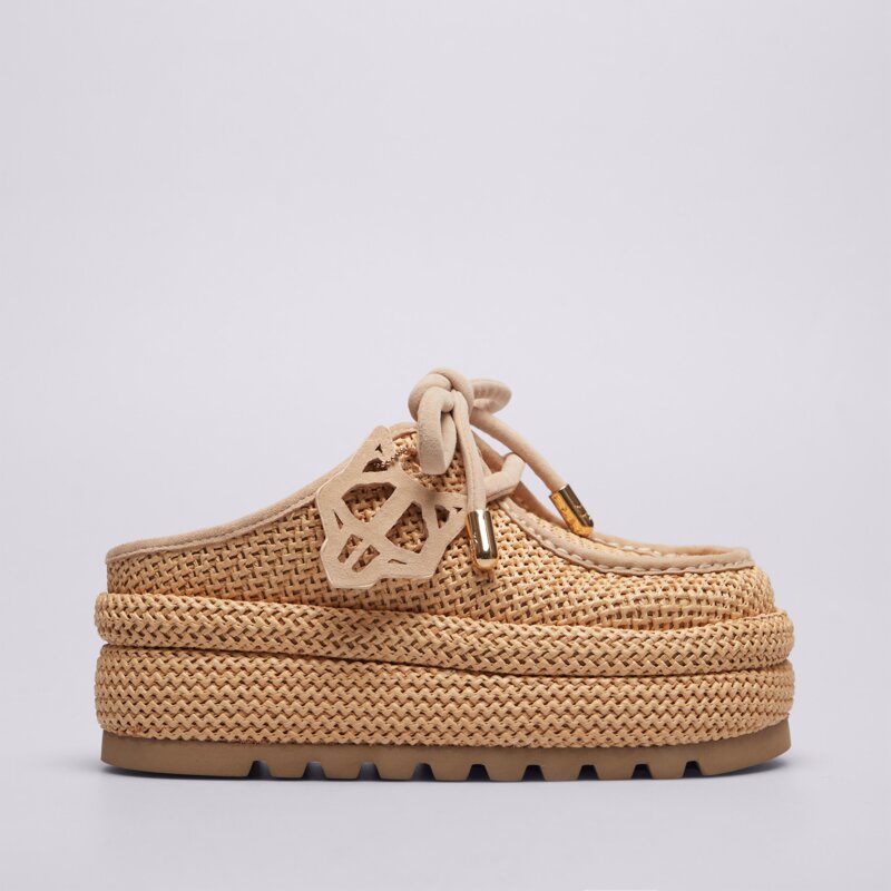 NAKED WOLFE BLIZZARD