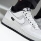 pánske tenisky (obuv) NIKE AIR FORCE 1 '07 LV8 WNT im6001-121 farba biela